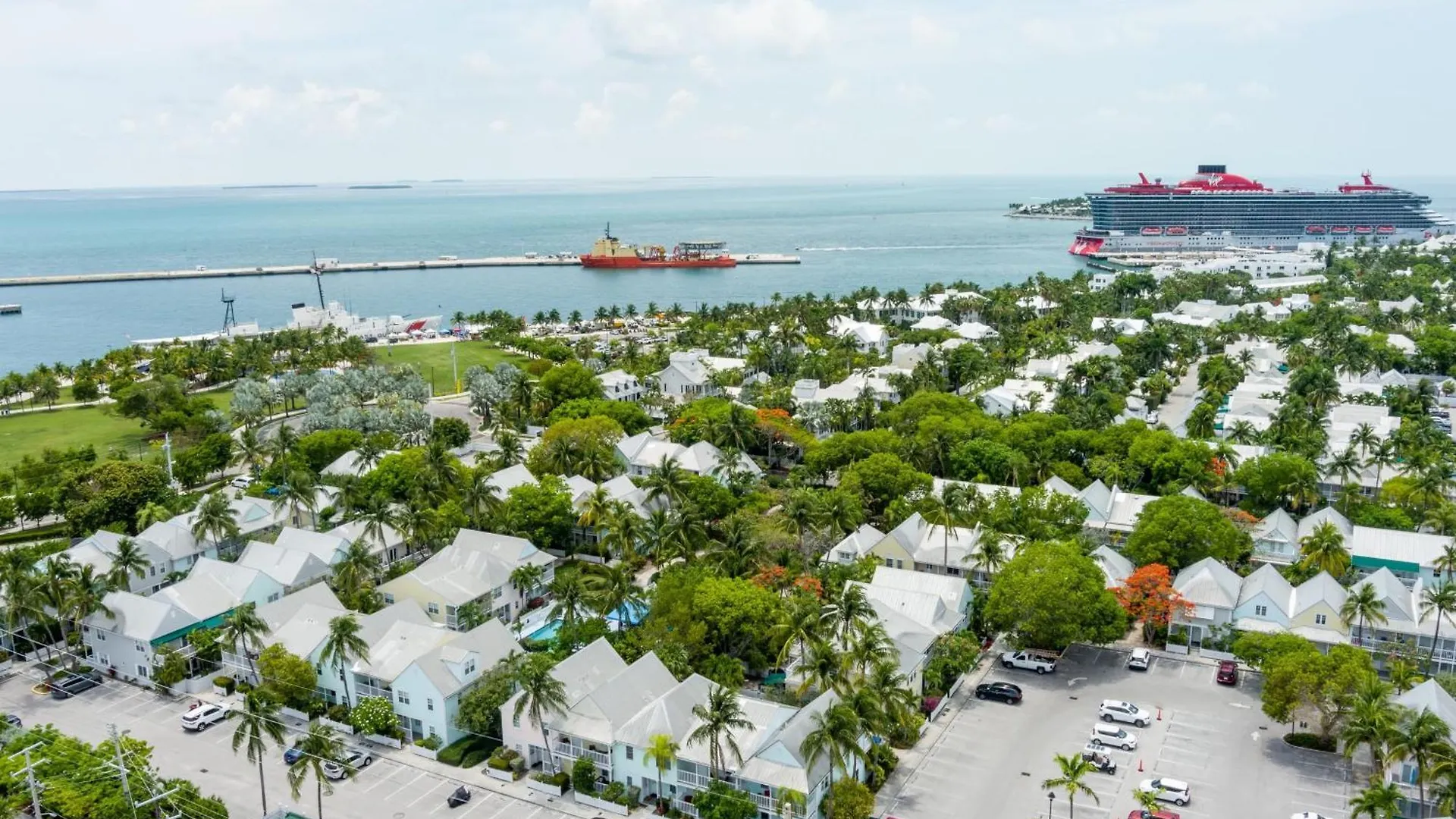 A Place In Paradise By Avantstay Key West Walkable W Shared Pool Week Long Stays Only USA