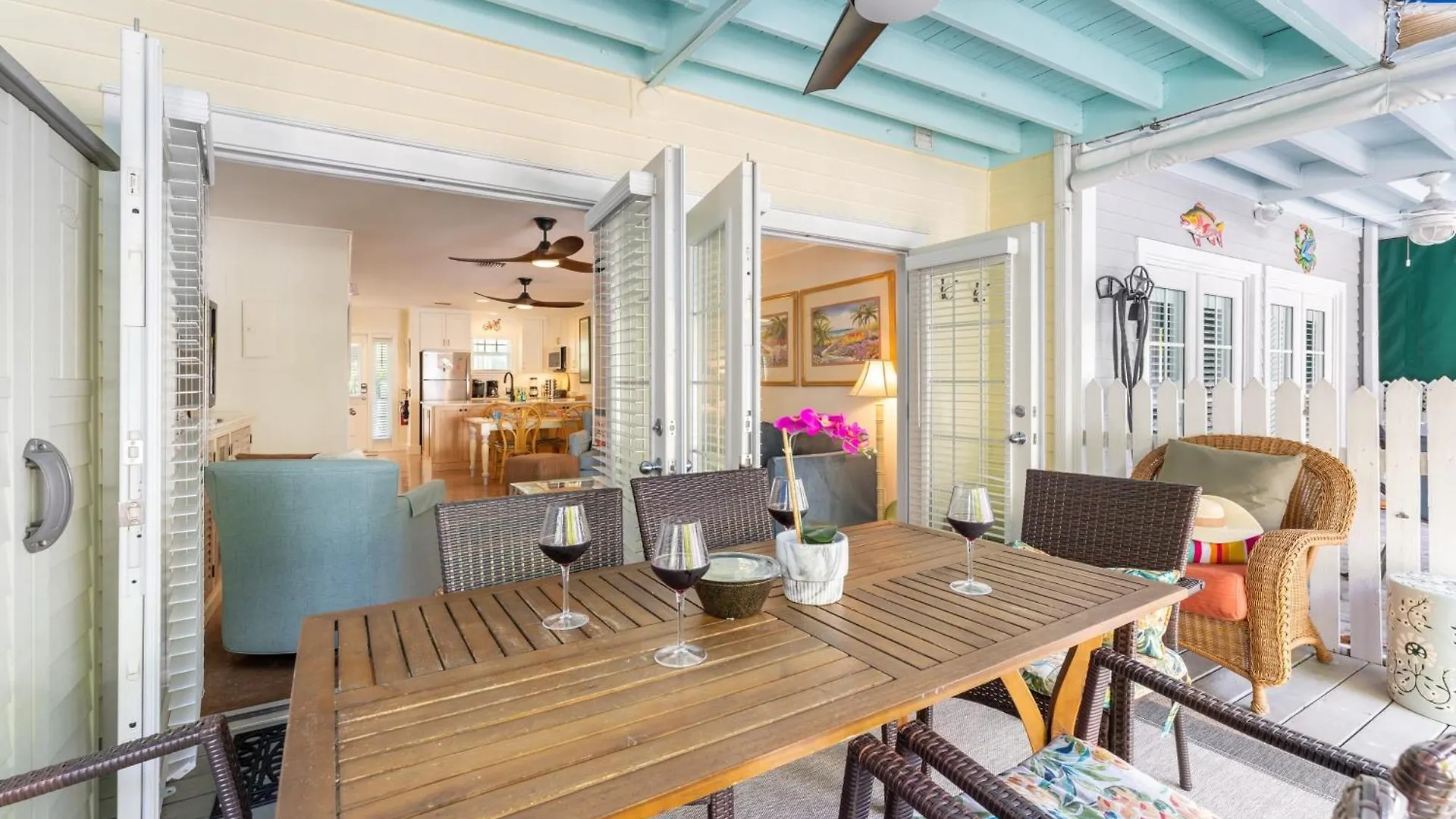 A Place In Paradise By Avantstay Key West Walkable W Shared Pool Week Long Stays Only